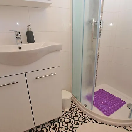 Apartamento With Parking Space - 20806 Poreč